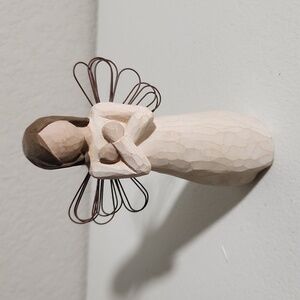 Willow Tree Sign for Love angel Demaco Susan Lordi